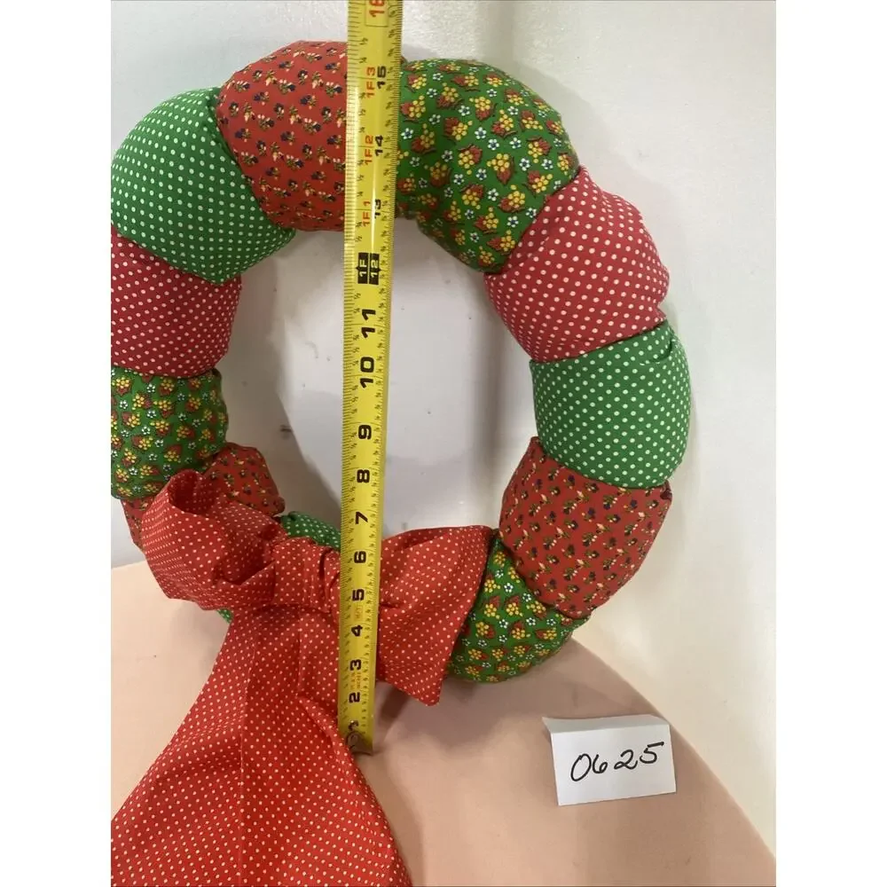 Vintage 70's Wreath Quilted Stuffed Fabric Handmade Retro Cottagecore Country...